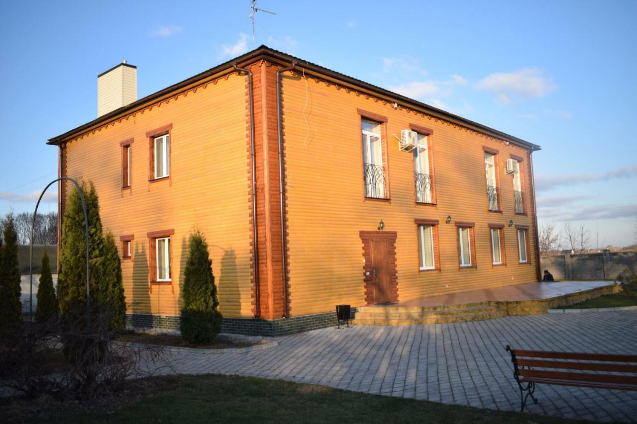 Fermerska Hata Dubno Bagian luar foto